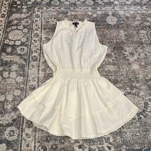 NWT Aqua women’s linen cotton tiered mini dress with lace trim Sz Small